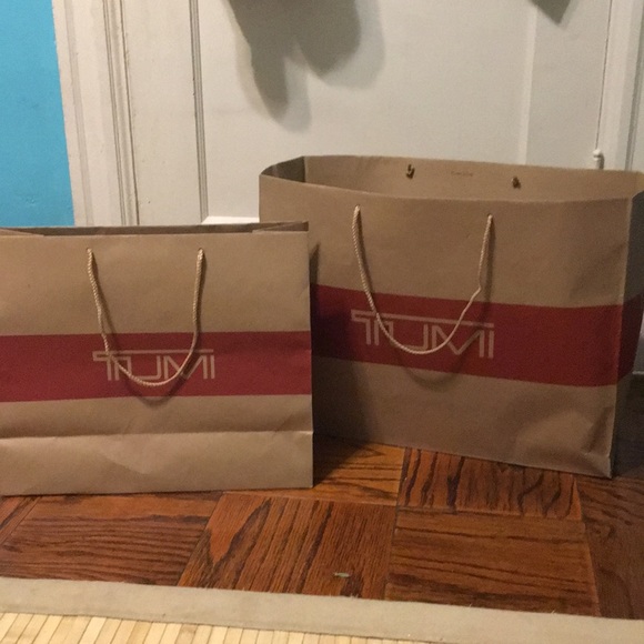tumi shopping bag